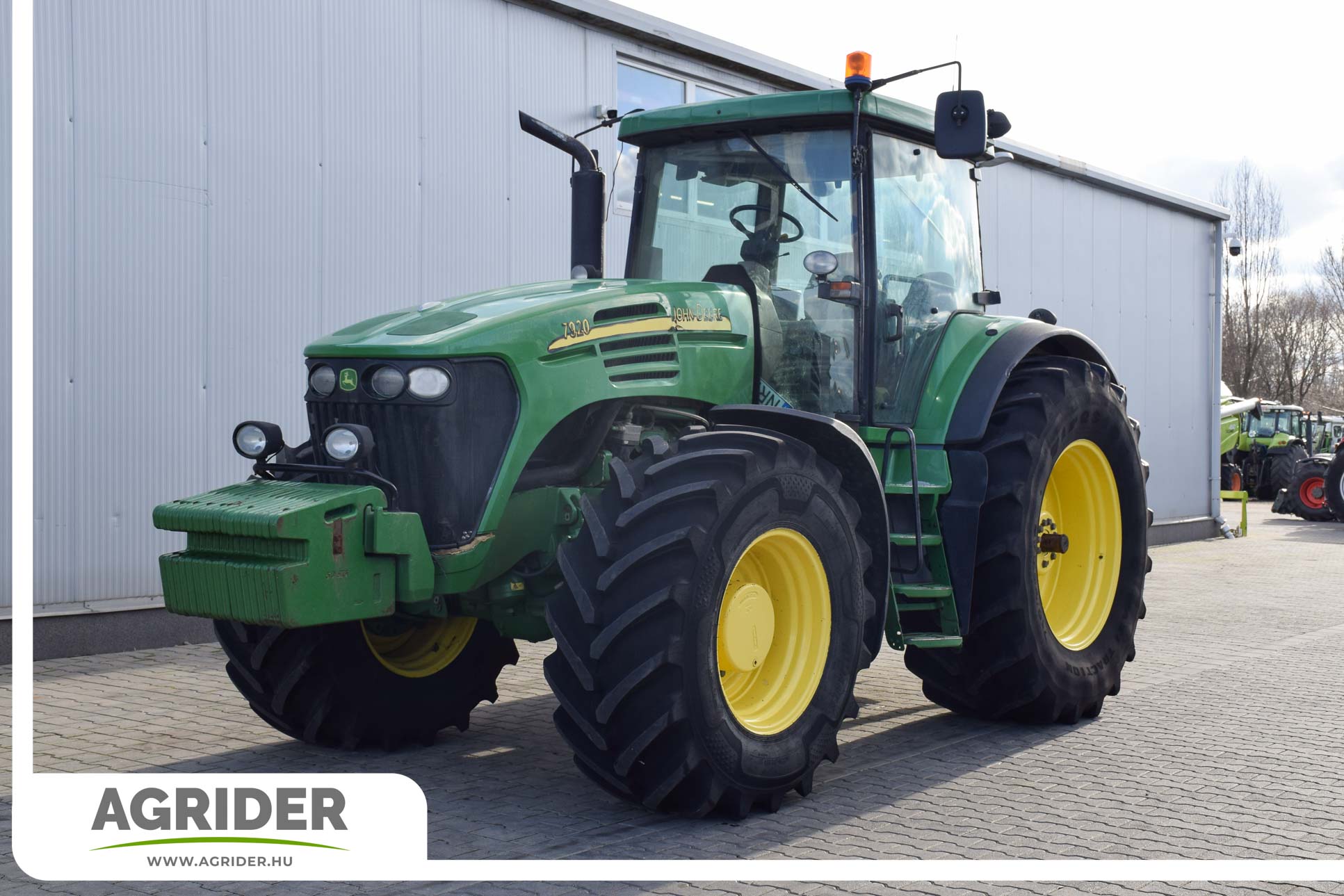 John Deere 7920 - John Deere (2005)