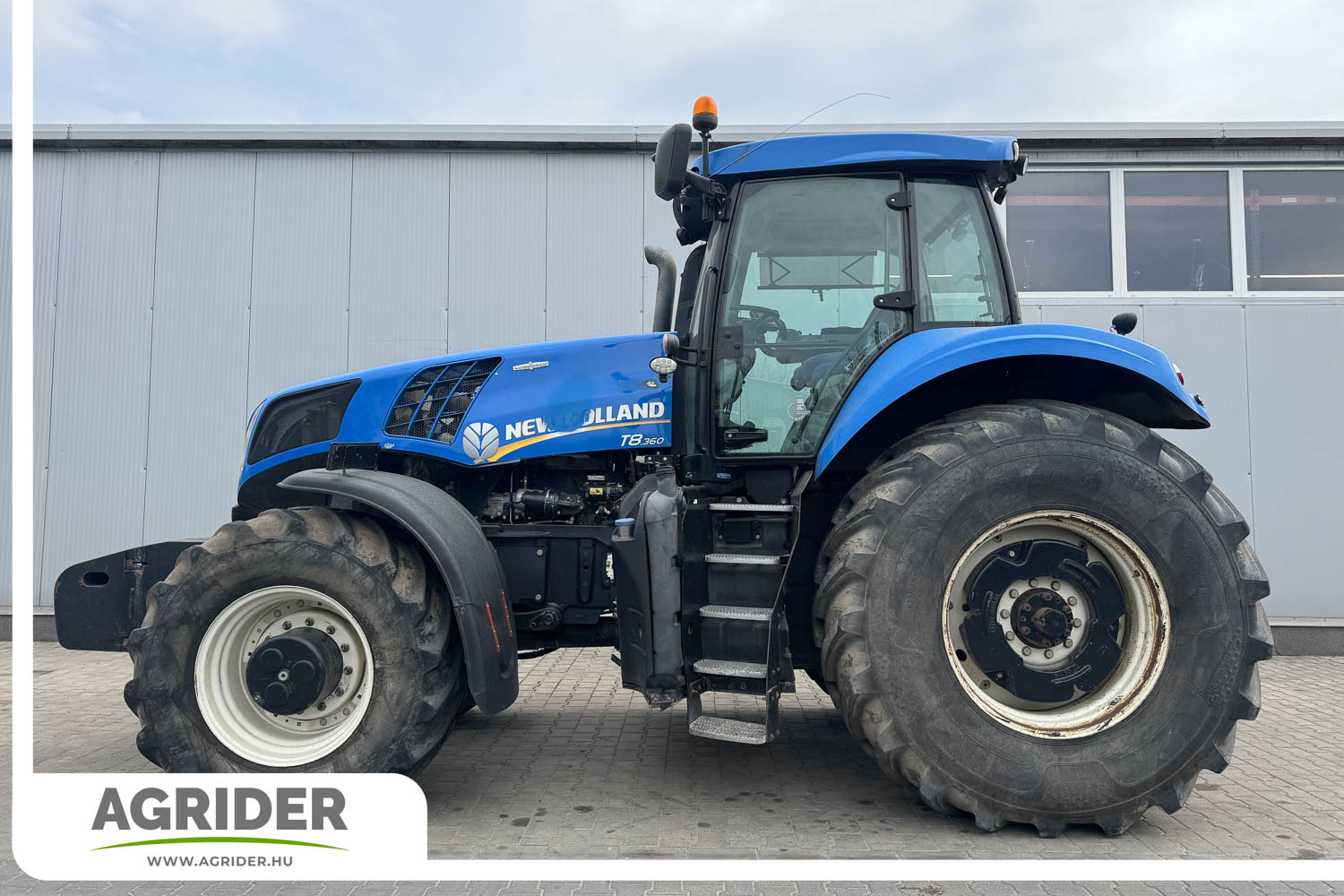 New Holland T 8.360 - New Holland (2014) - Traktor